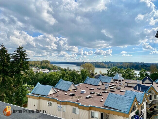 11655 Fraser St in Maple Ridge, BC - Building Photo - Building Photo