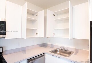 120 NE 71st St in Miami, FL - Building Photo - Building Photo