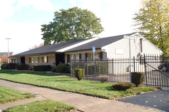 Meldrum Manor in Mount Clemens, MI - Building Photo - Building Photo