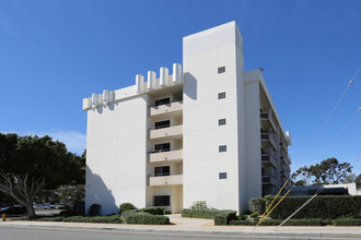 Mar Vista Apartments in Port Hueneme, CA - Building Photo - Building Photo