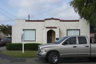 21833-21843 Meekland Ave in Hayward, CA - Building Photo - Building Photo