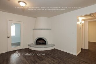 1631 W Helena Dr in Phoenix, AZ - Building Photo - Building Photo