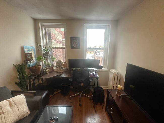 296 Commonwealth Ave, Unit 4