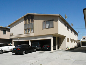 1114 S Sherbourne Dr in Los Angeles, CA - Building Photo - Building Photo