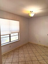 5302 Springfield Ave in Laredo, TX - Building Photo - Building Photo