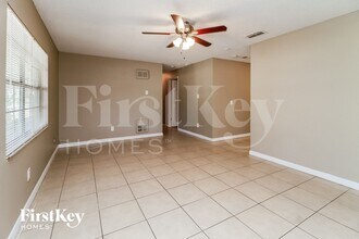 3639 Shalimar Ct in Orlando, FL - Foto de edificio - Building Photo