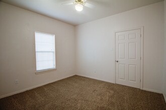 3053 Clydesdale Way in Robinson, TX - Building Photo - Building Photo