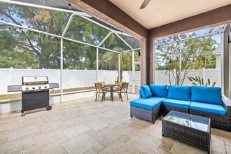 8317 Moccasin Trail Dr in Riverview, FL - Building Photo - Building Photo
