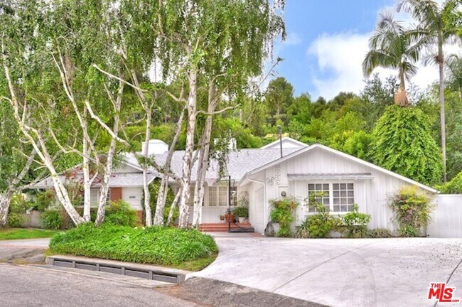 property at 4031 Hollyline Ave