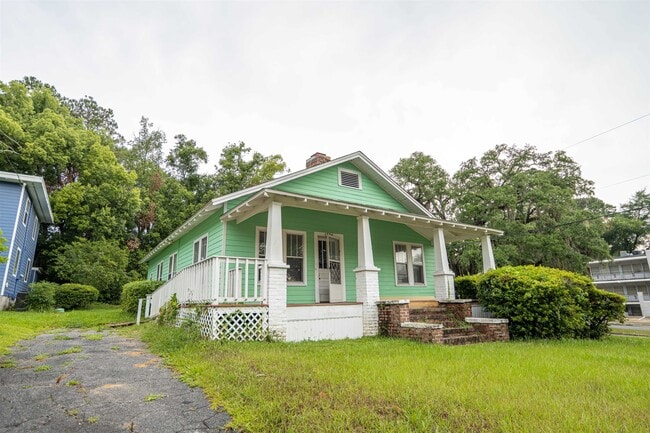 property at 1334 N Adams St