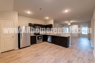 1140 Rockwell Dr in Conway, AR - Building Photo - Building Photo