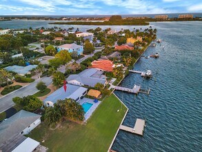 122 Arlington Pl in West Palm Beach, FL - Building Photo - Building Photo