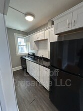 144 Walnut St in Manchester, NH - Building Photo - Building Photo