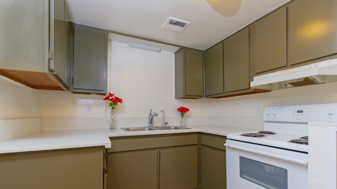 1020 E Barnard St in Blythe, CA - Building Photo