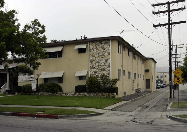 Adams Apartments in Glendale, CA - Building Photo - Building Photo