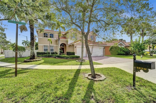 1379 NW 166th Ave in Pembroke Pines, FL - Building Photo - Building Photo
