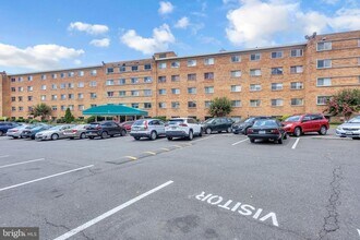 5111 8th Rd S in Arlington, VA - Building Photo - Building Photo