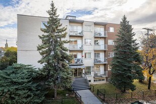 710 26E Av in Montréal, QC - Building Photo