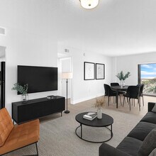 100 Kings Point Dr in Sunny Isles Beach, FL - Building Photo - Building Photo