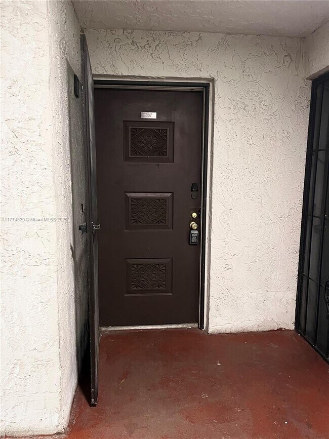 4575 S Texas Ave in Orlando, FL - Foto de edificio - Building Photo