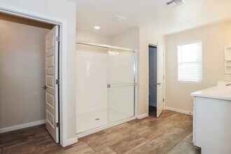 2352 W Jessica Ln in Phoenix, AZ - Building Photo - Building Photo