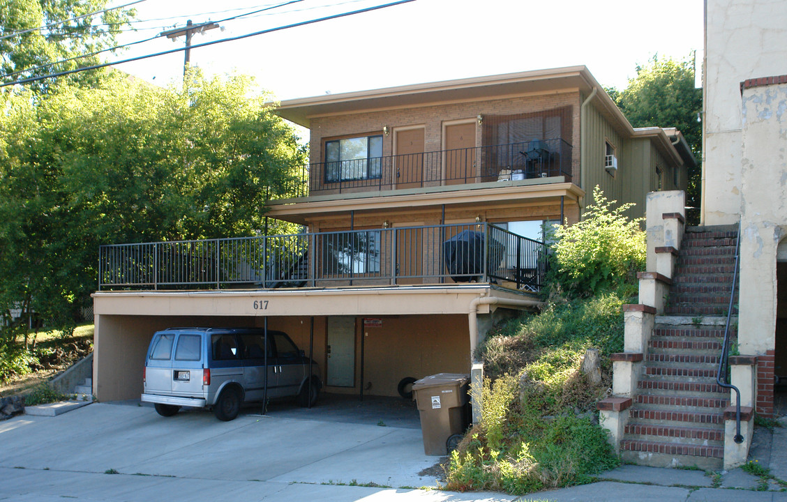 617 S Bernard St in Spokane, WA - Foto de edificio