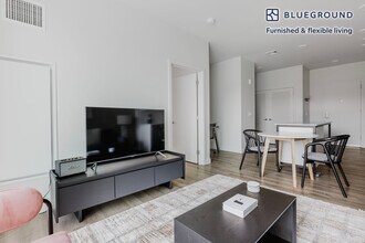 50 Salt St in Revere, MA - Foto de edificio - Building Photo