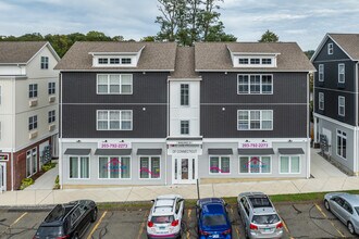 Volpintesta Crossing in Bethel, CT - Building Photo - Building Photo