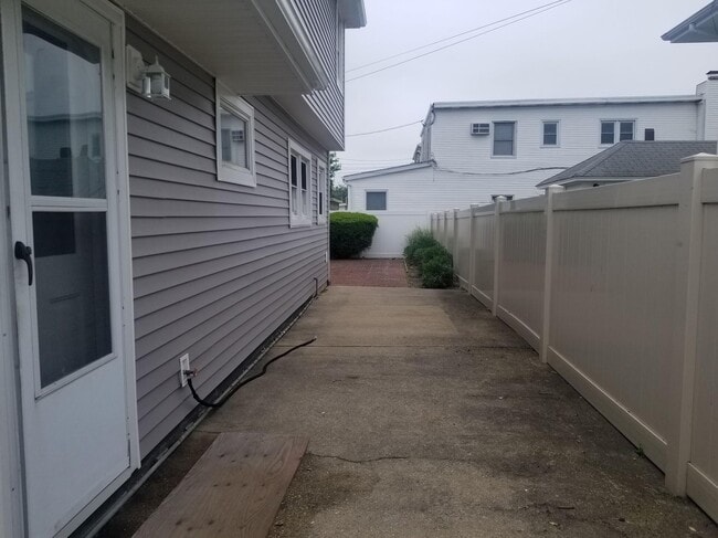 456 Lincoln Blvd in Long Beach, NY - Building Photo - Building Photo