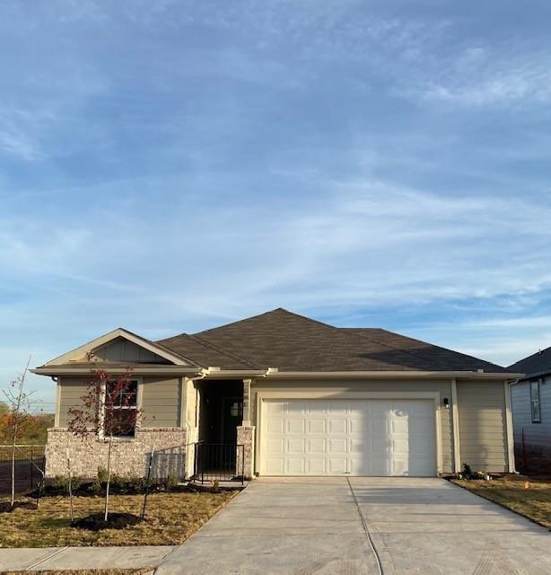 340 LBJ Ln in Kyle, TX - Building Photo