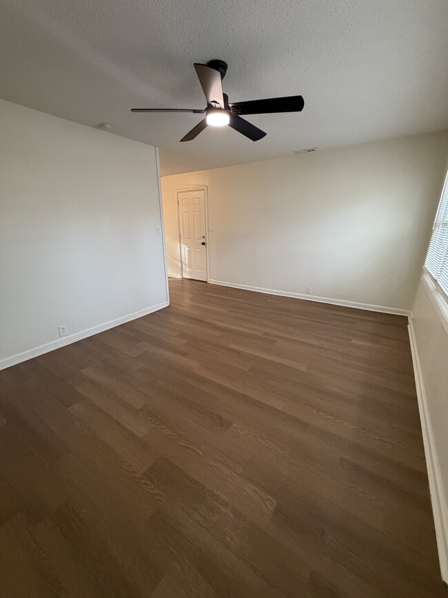 11000 Ewing Ave in Kansas City, MO - Building Photo - Building Photo