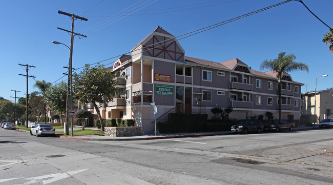 Coyote Creek Apartments in Los Angeles, CA - Building Photo - Building Photo