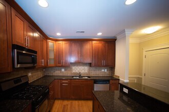 2904 W Belmont Ave in Chicago, IL - Building Photo - Building Photo