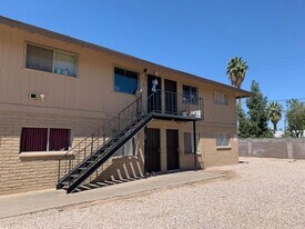330 W 5th Pl in Mesa, AZ - Building Photo