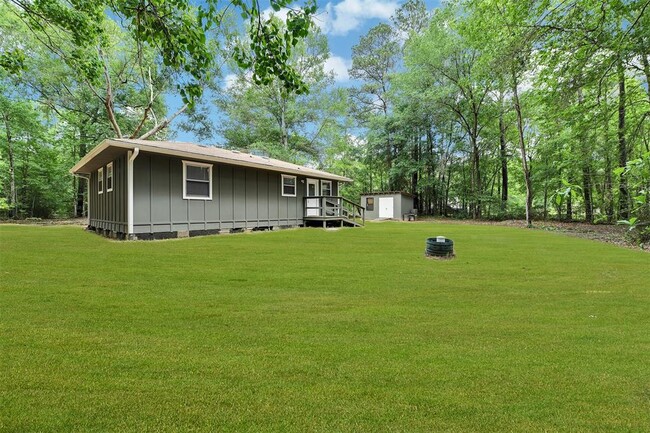 284 County Rd 3012 in Dayton, TX - Building Photo - Building Photo