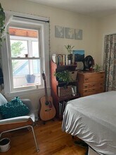 42 Lincoln Pky, Unit #2 in Somerville, MA - Building Photo - Building Photo