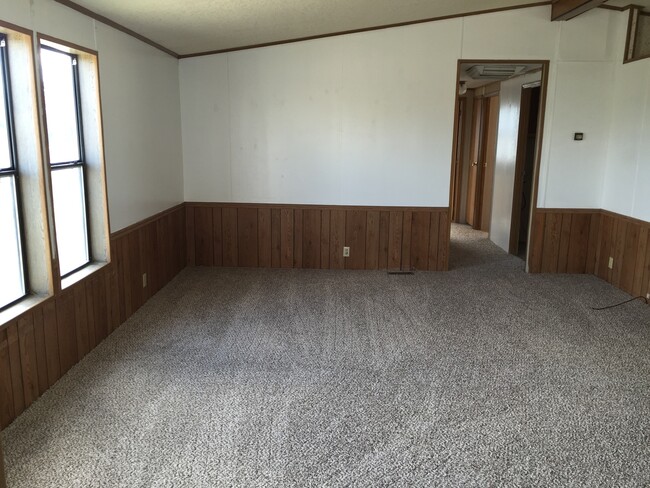 471 Tiffany Dr in Spring Creek, NV - Building Photo - Building Photo