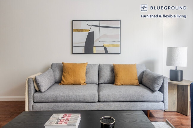 435 East 86th St in New York, NY - Building Photo - Building Photo