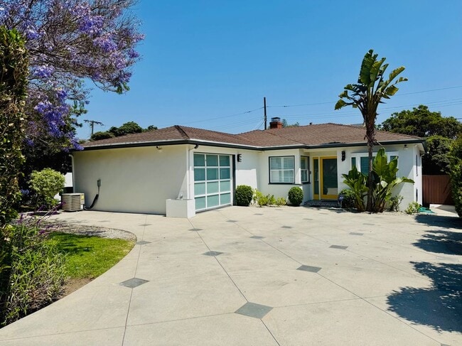 property at 2376 Dewey St