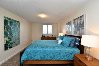 Elizabeth Towers in Owen Sound, ON - Building Photo - Building Photo