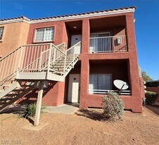 4730 E Craig Rd, Unit 2052 in Las Vegas, NV - Building Photo