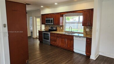 3 Forest Hills Ln in Boca Raton, FL - Building Photo - Building Photo