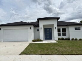 4260 Baudelaire Ct in Brooksville, FL - Building Photo