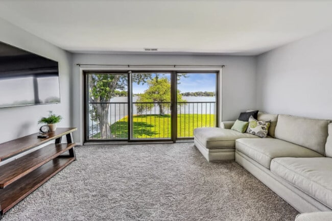 property at 36856 N Hickory Ct