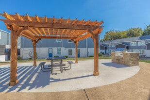 Eclipse Of White Rock in Dallas, TX - Building Photo