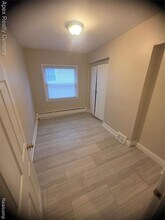 8656 Nightingale St in Dearborn Heights, MI - Building Photo - Building Photo