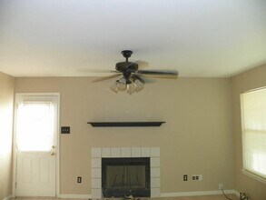 509 Texas Ave in Round Rock, TX - Building Photo - Building Photo