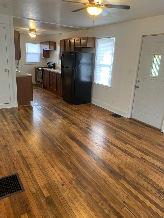 property at 3315 Valley Dr