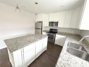 1304 Alta Vista Dr in Progreso Lakes, TX - Building Photo - Building Photo
