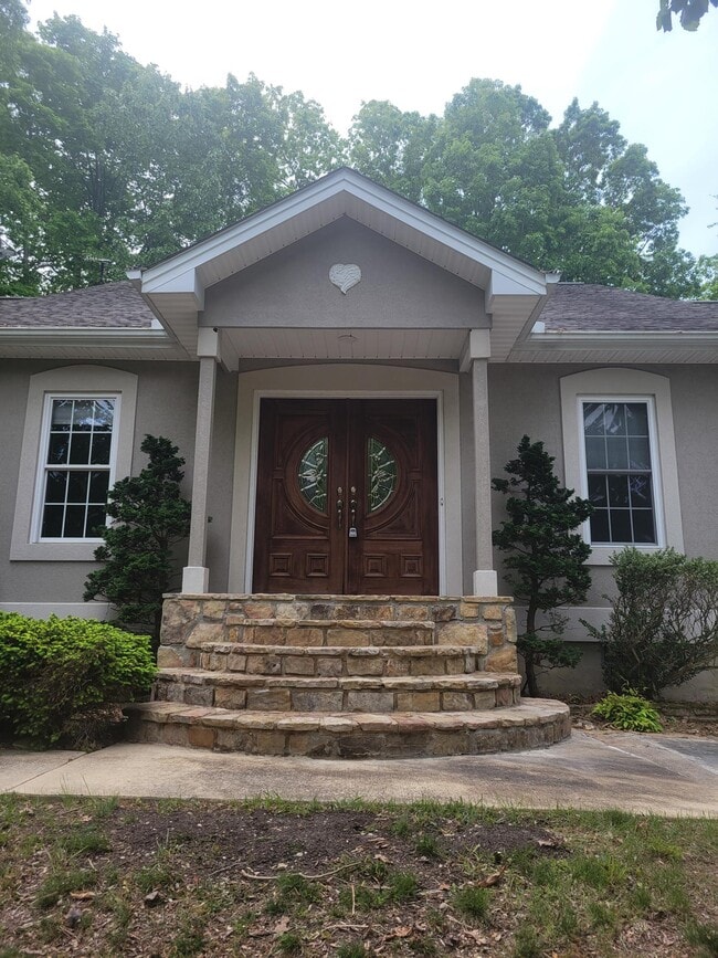 11 Milnor Cir in Crossville, TN - Building Photo - Building Photo